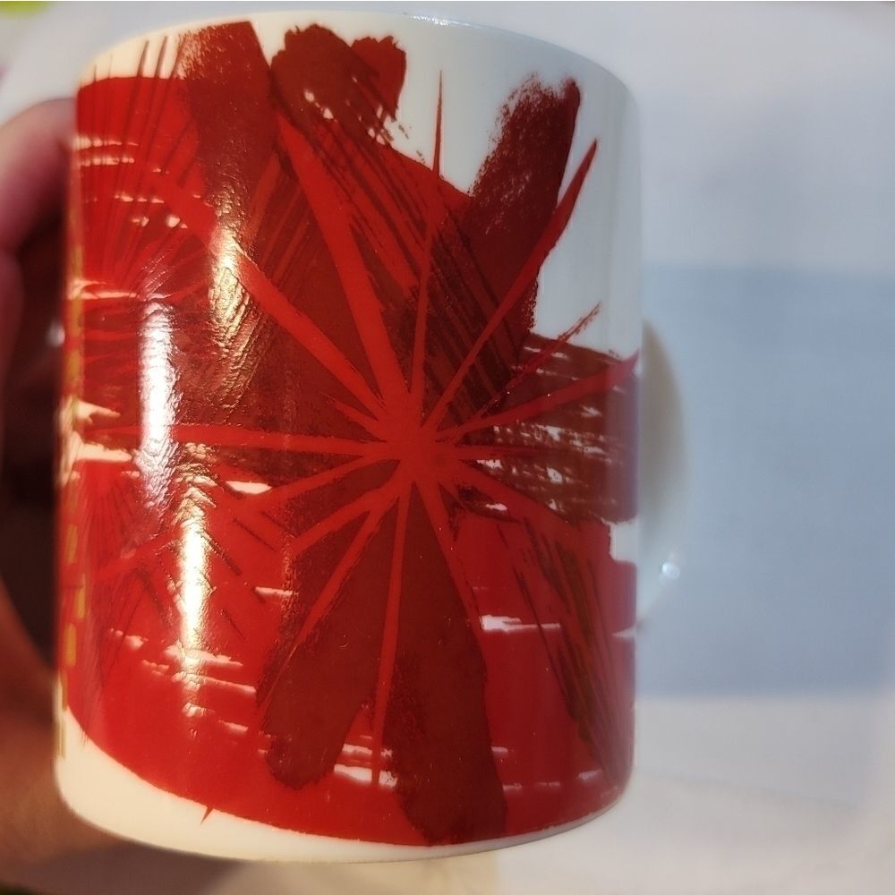 Starbucks 2014 Christmas Mug 12 ounces Poinsettia